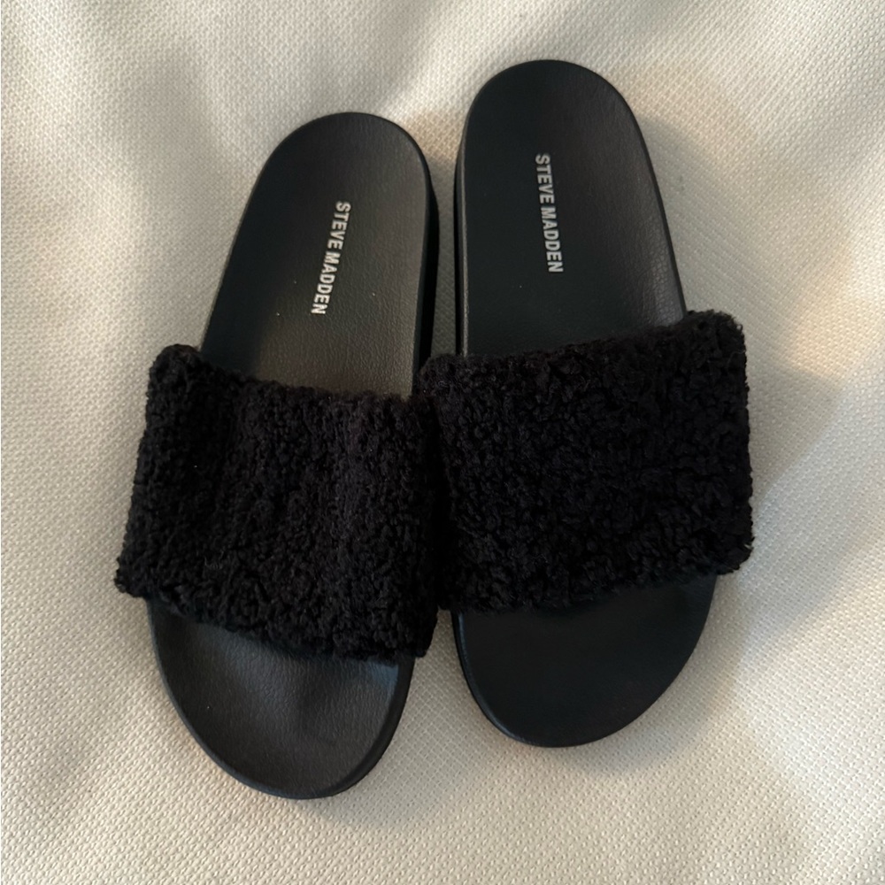 Steve Madden Slides